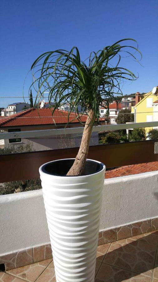 Vera Apartment 1 Rogoznica  Bagian luar foto