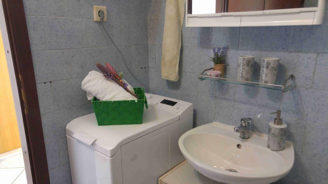 Vera Apartment 1 Rogoznica  Bagian luar foto