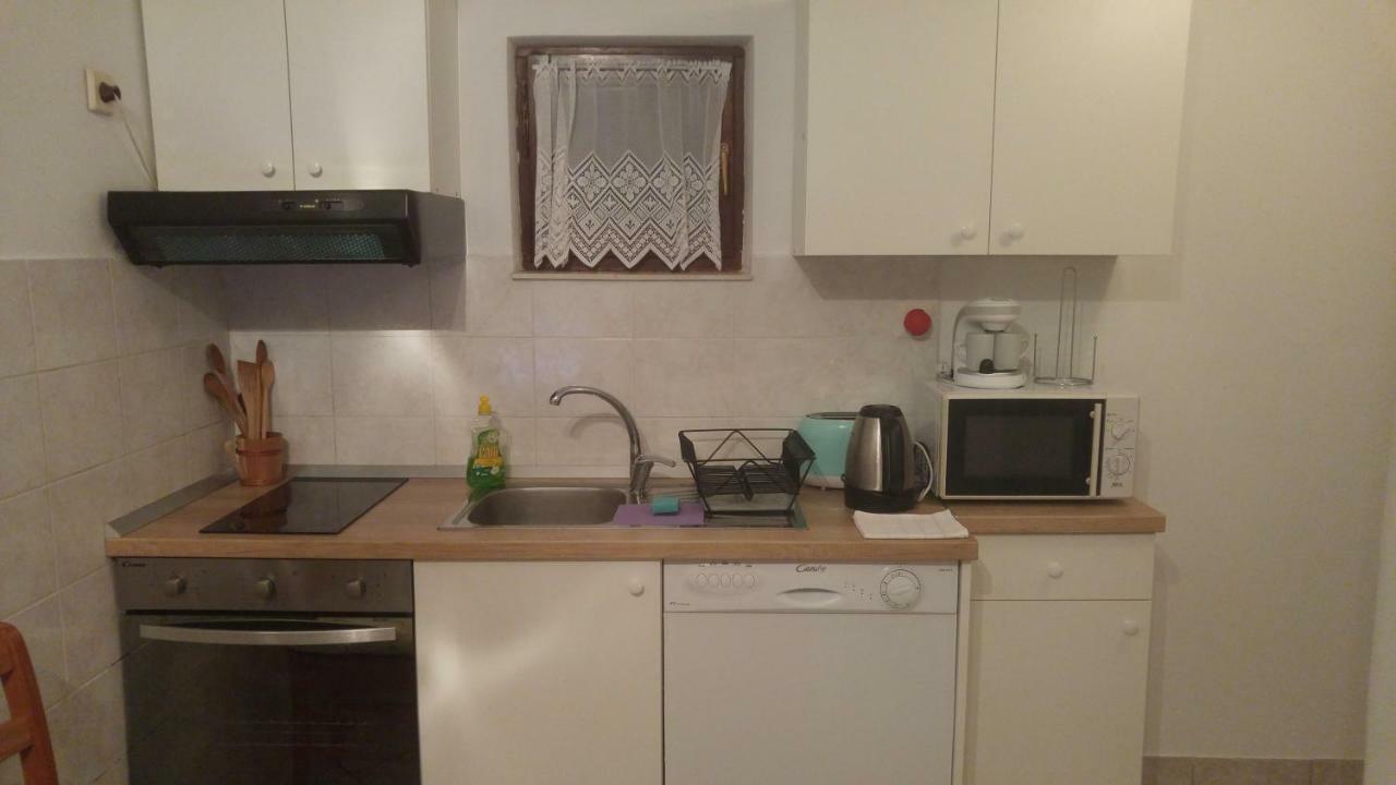 Vera Apartment 1 Rogoznica  Bagian luar foto