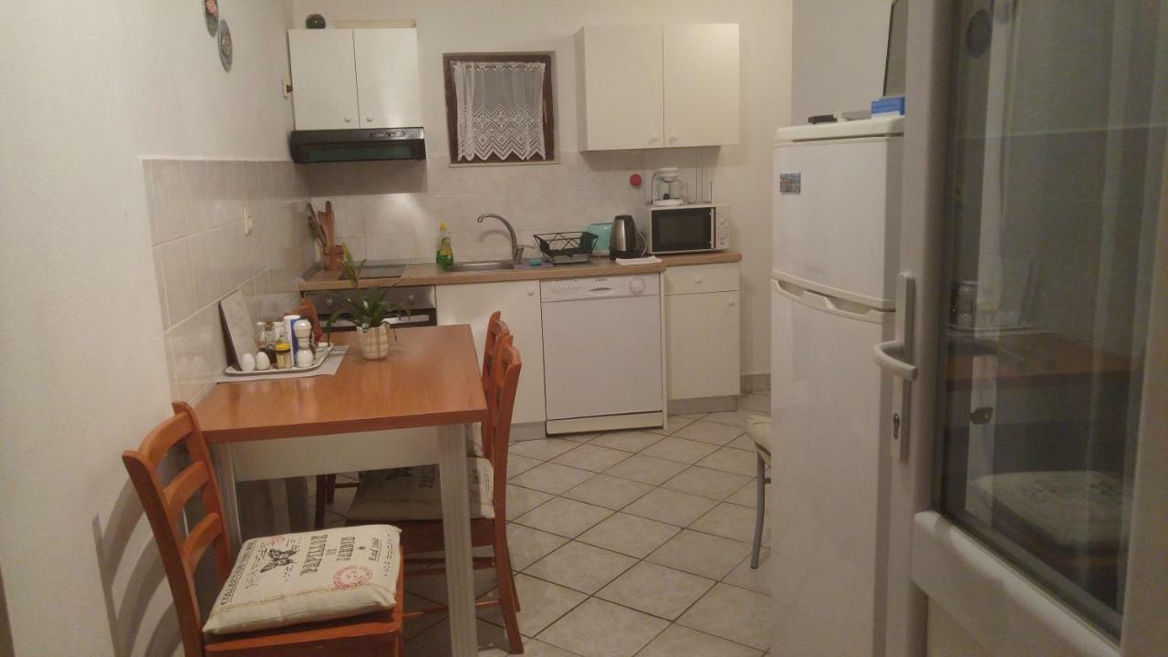 Vera Apartment 1 Rogoznica  Bagian luar foto