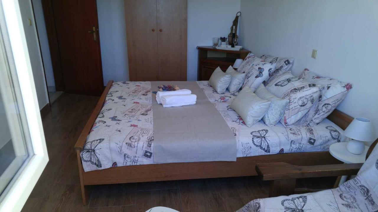 Vera Apartment 1 Rogoznica  Ruang foto
