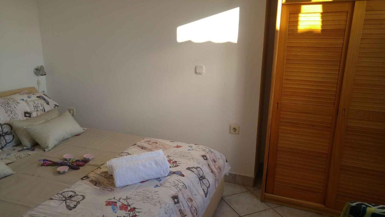 Vera Apartment 1 Rogoznica  Ruang foto