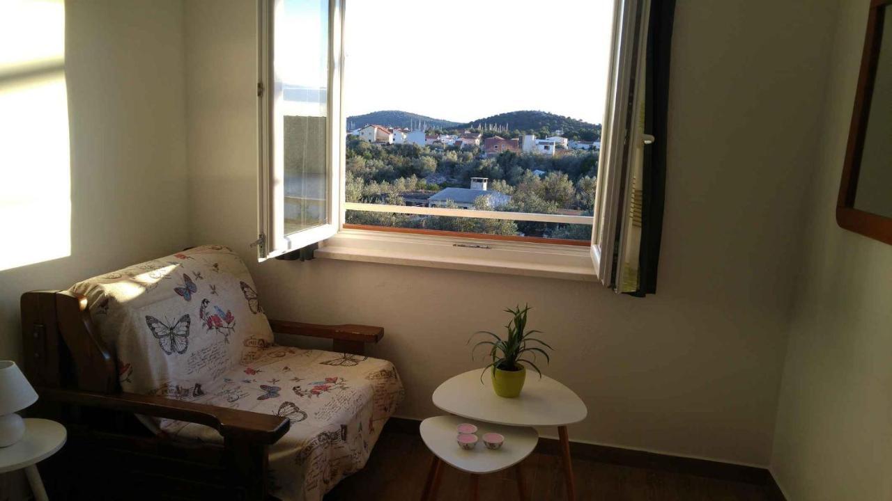 Vera Apartment 1 Rogoznica  Ruang foto