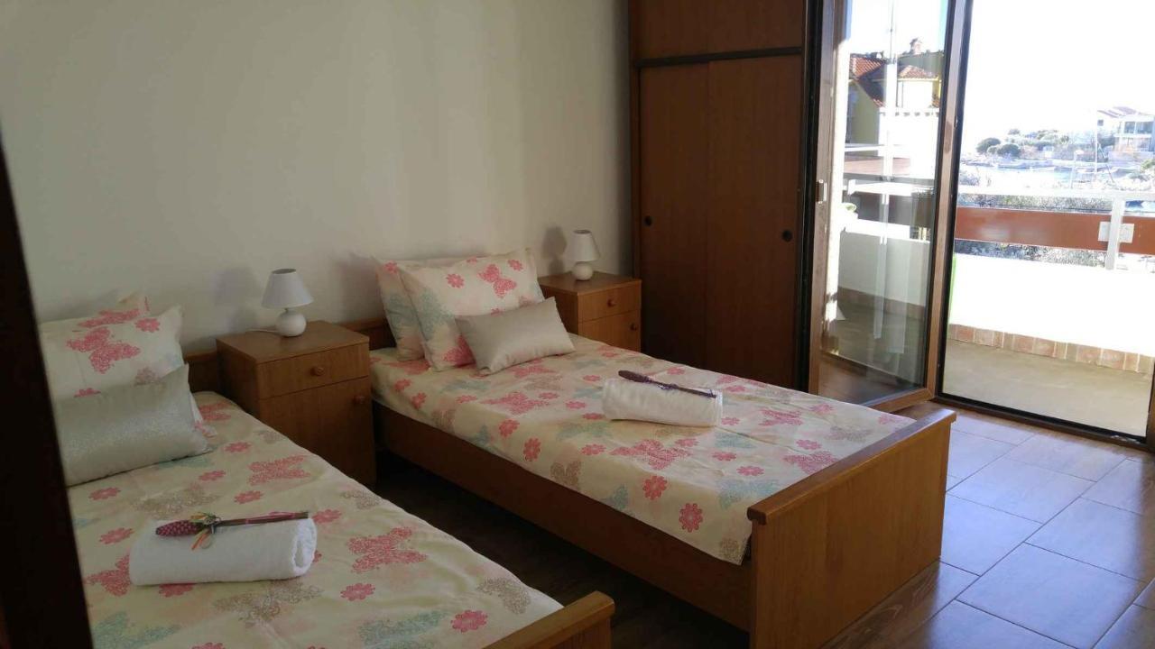 Vera Apartment 1 Rogoznica  Ruang foto