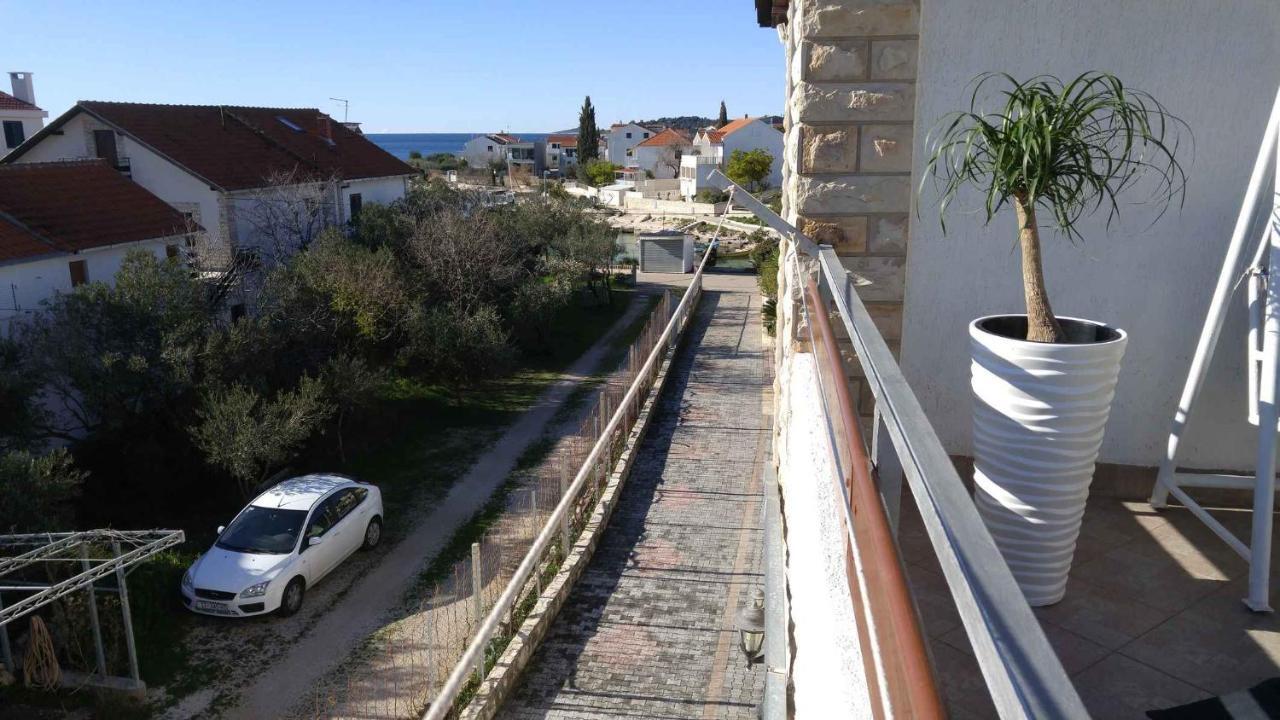 Vera Apartment 1 Rogoznica  Ruang foto